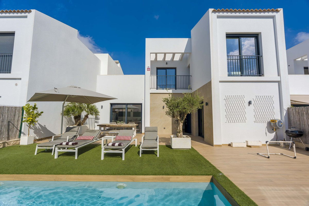 Huis te koop in Ciudad Quesada | 4 slaapkamers H5528251