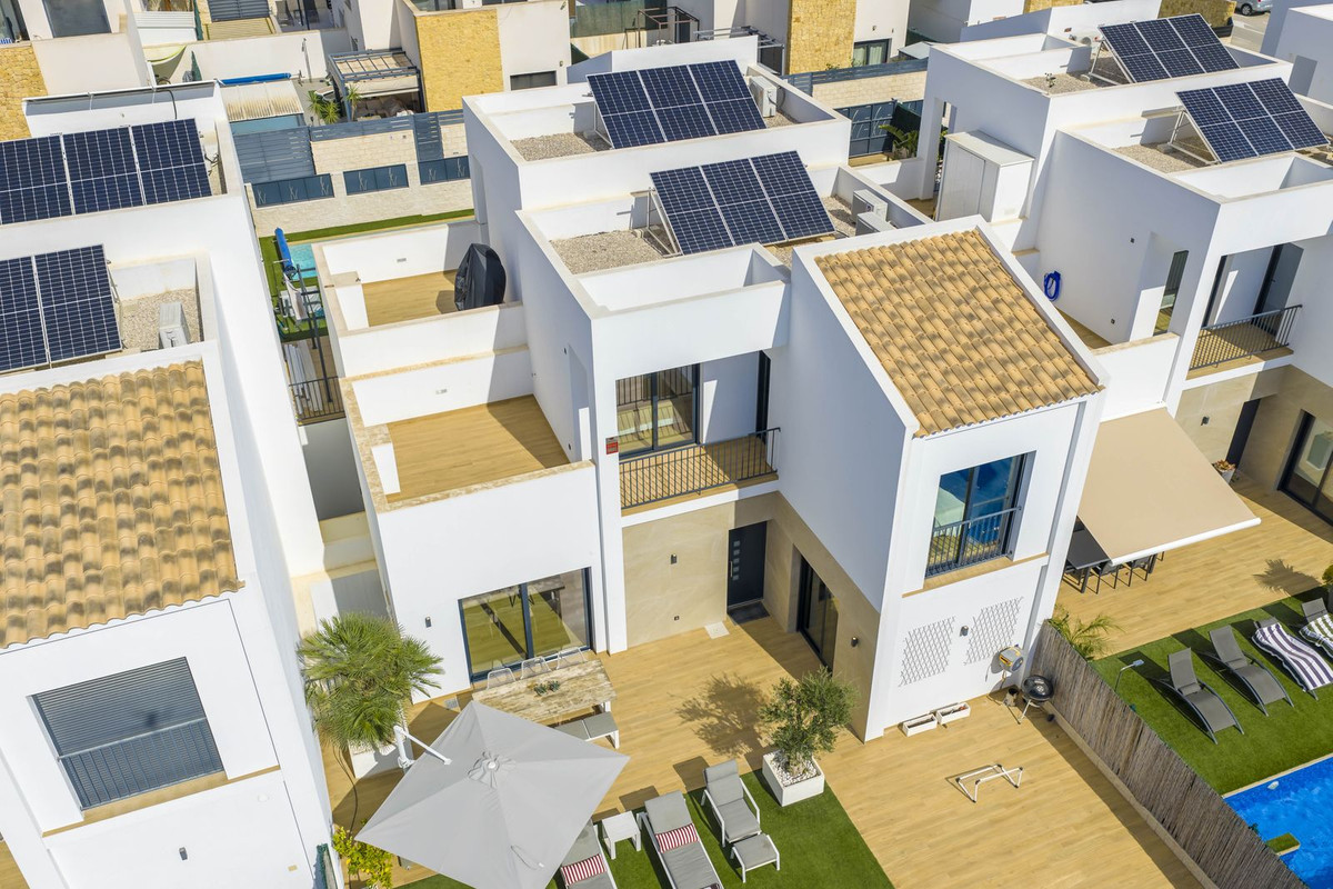 Huis te koop in Ciudad Quesada | 4 slaapkamers H5528251