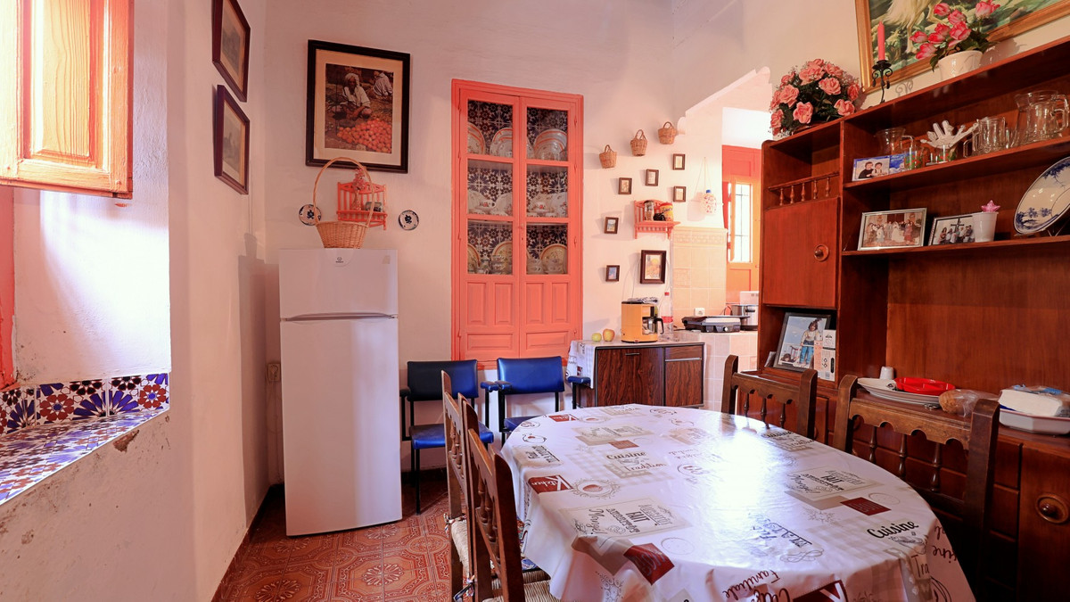 Vrijstaande Villa te koop in Árchez | 3 slaapkamers H4194874