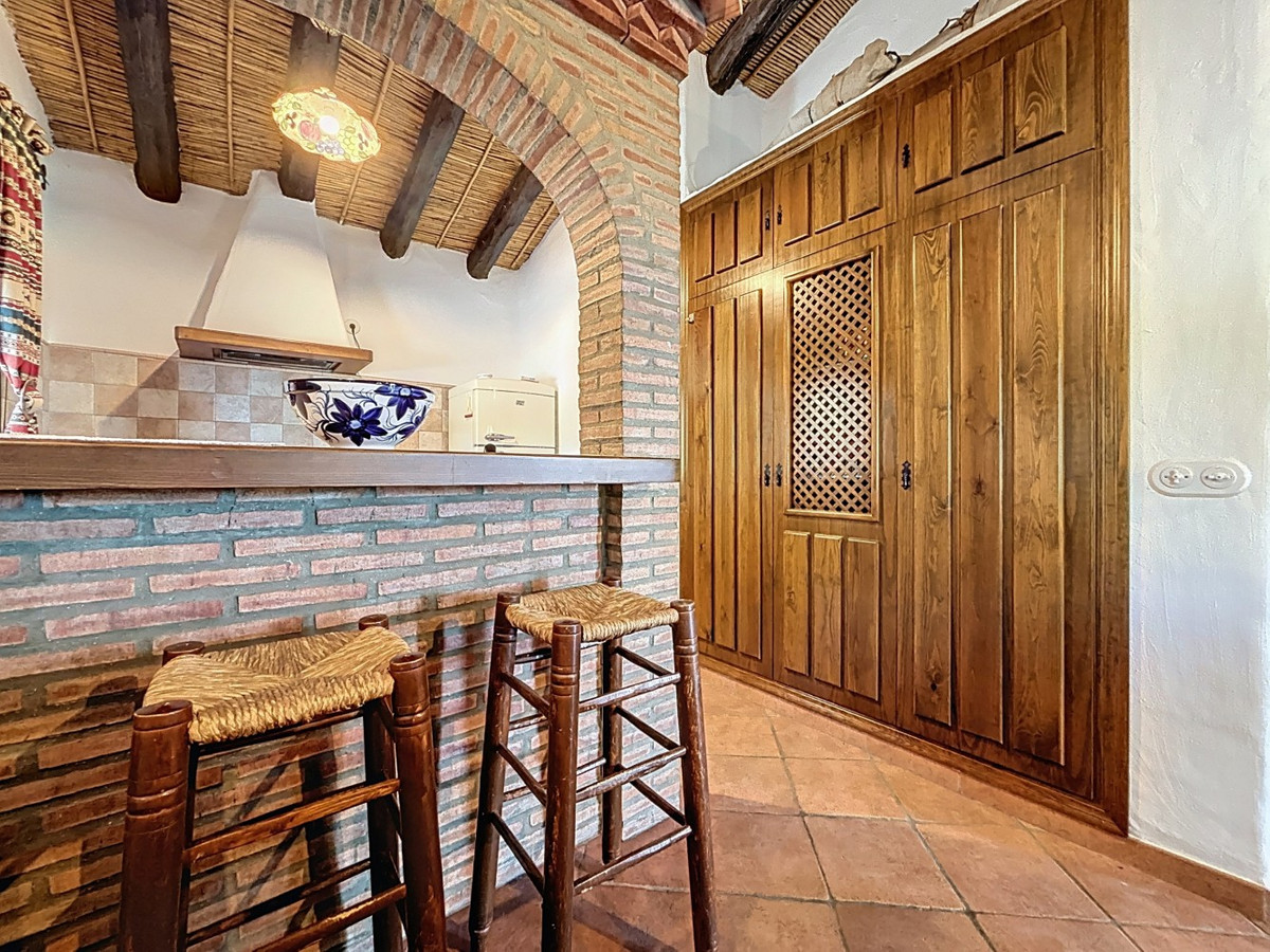 Semi-Vrijstaande Villa in Cómpeta-11