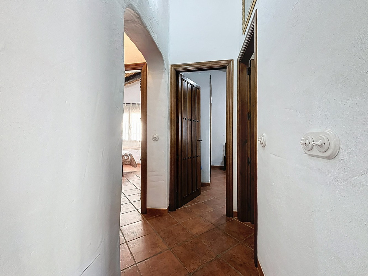 Semi-Vrijstaande Villa in Cómpeta-16