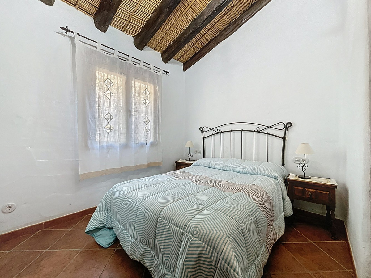 Semi-Vrijstaande Villa in Cómpeta-17