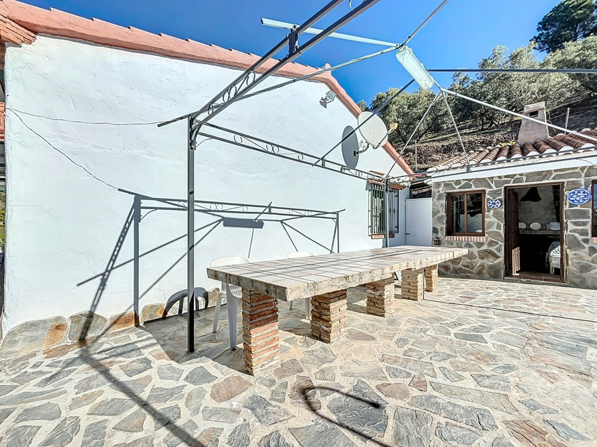 Semi-Vrijstaande Villa in Cómpeta-40