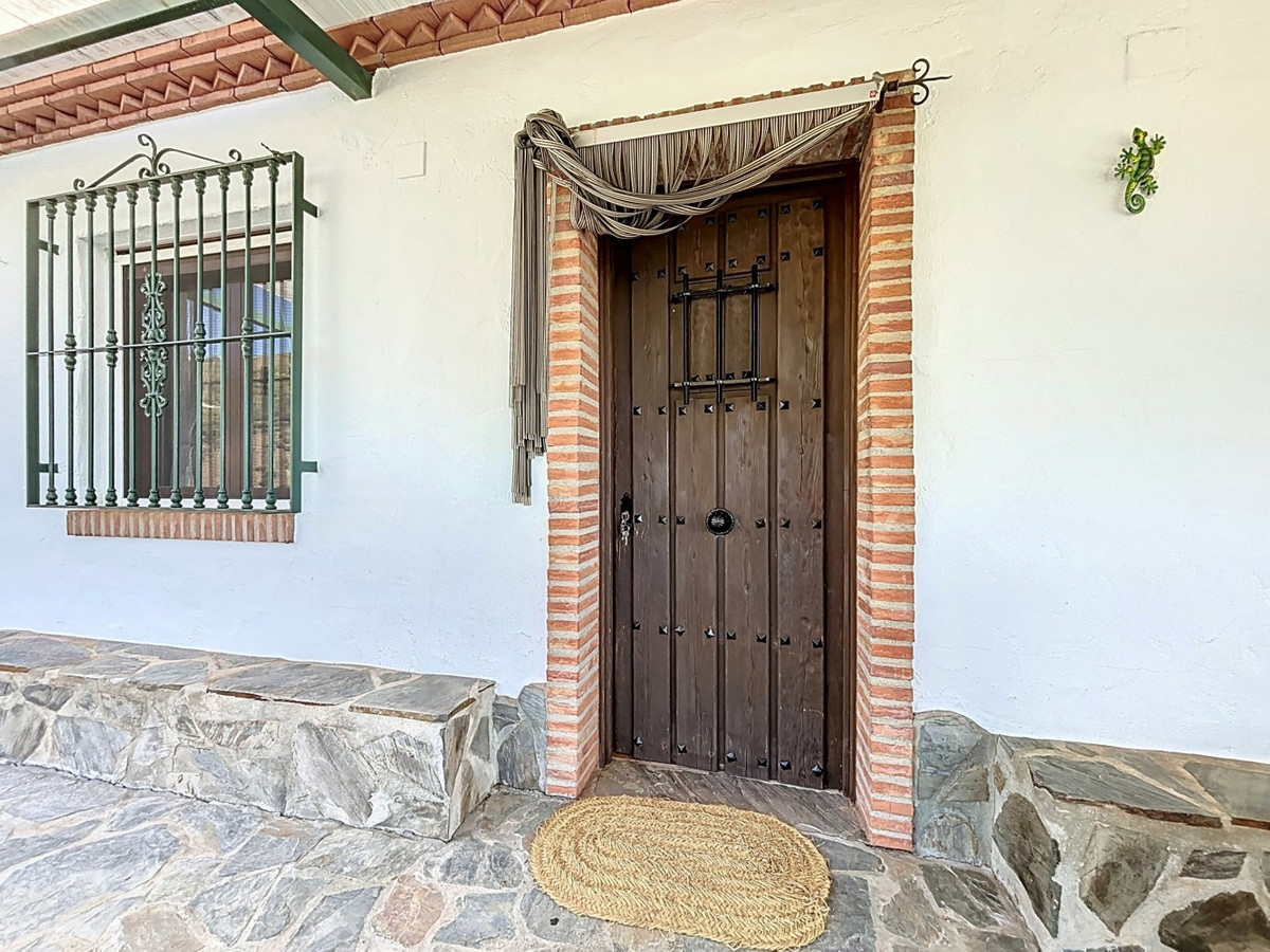 Semi-Vrijstaande Villa in Cómpeta-5