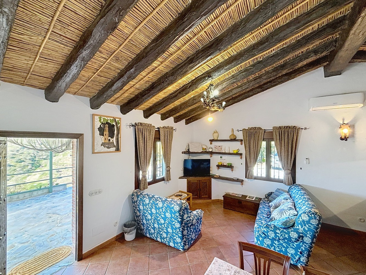 Semi-Vrijstaande Villa in Cómpeta-6