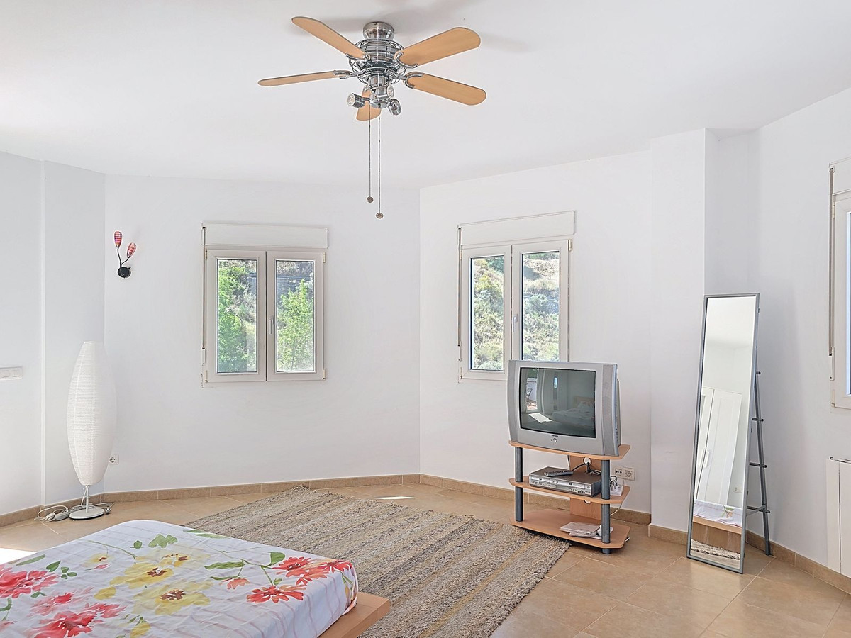 Huis te koop in Cómpeta | 4 slaapkamers H5035117