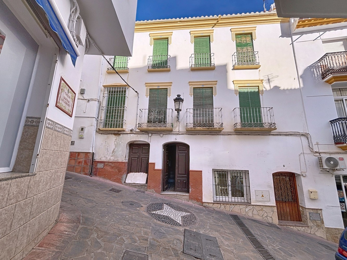 Huis te koop in Cómpeta | 8 slaapkamers H5164309