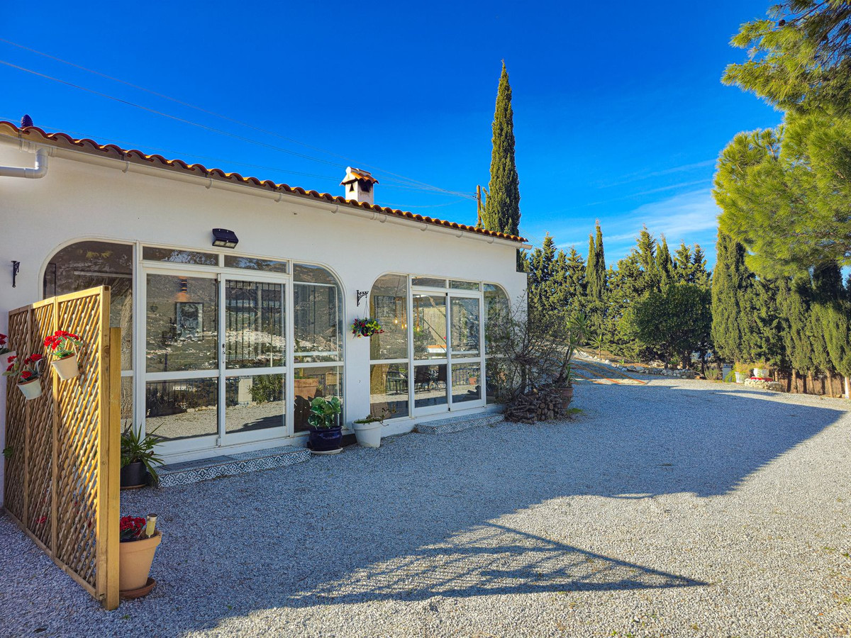 Property main view 33