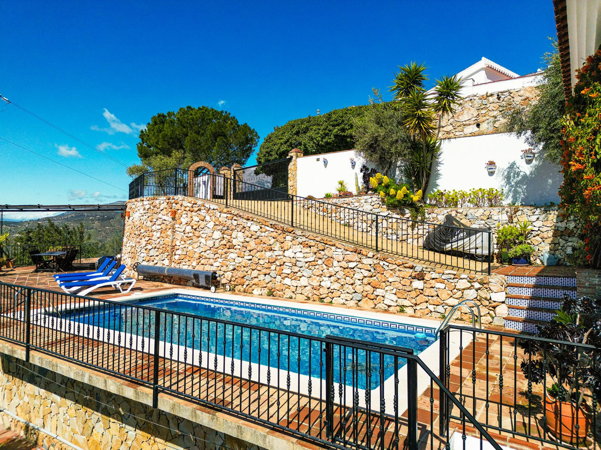 Huis te koop in Cómpeta | 5 slaapkamers H5321845