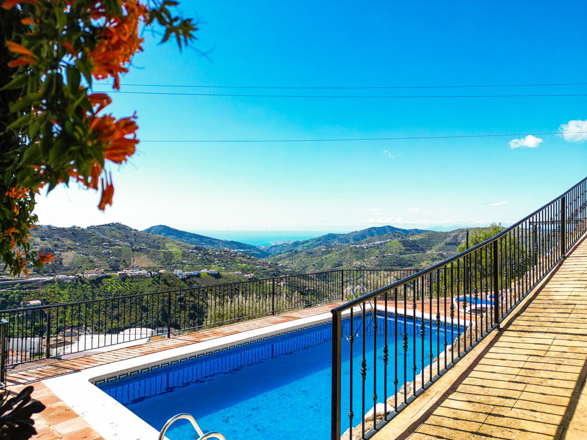 Huis te koop in Cómpeta | 5 slaapkamers H5321845