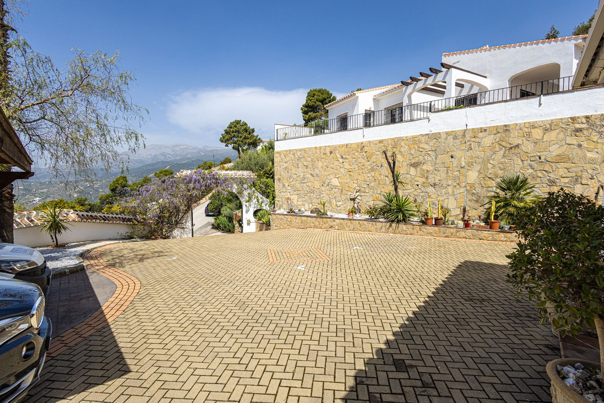 Property main view 24