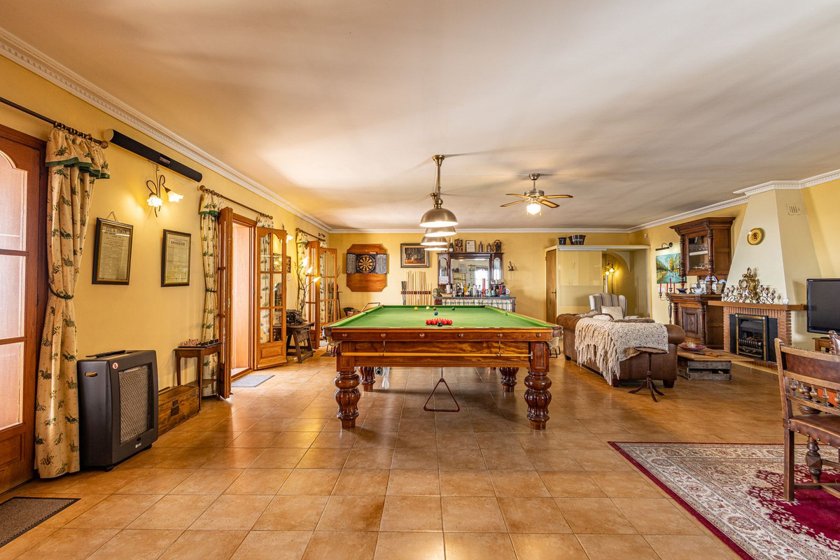 Property main view 60