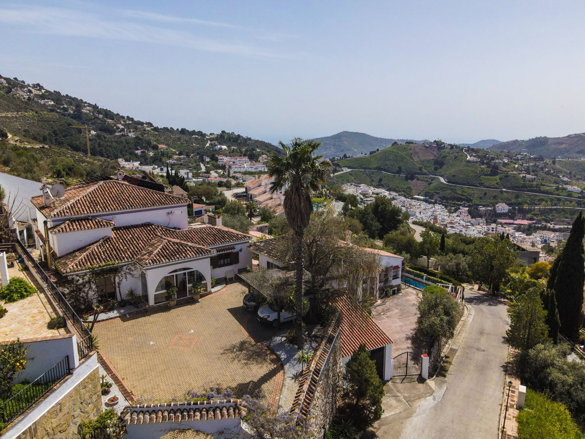 Property main view 82
