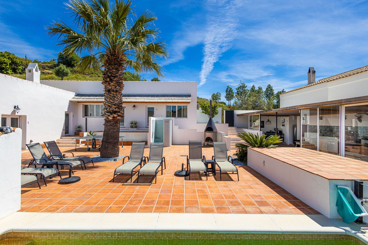 Huis te koop in Cómpeta | 7 slaapkamers H5361268