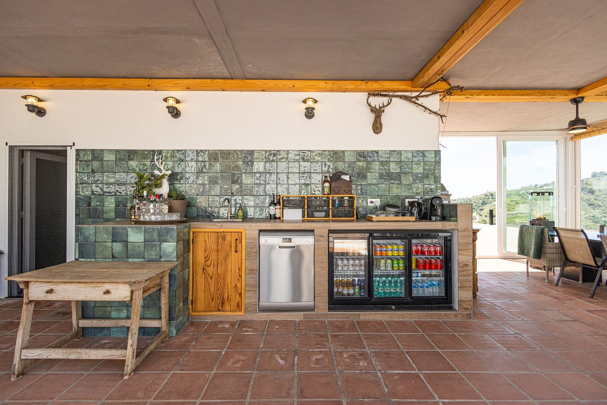 Huis te koop in Cómpeta | 7 slaapkamers H5361268