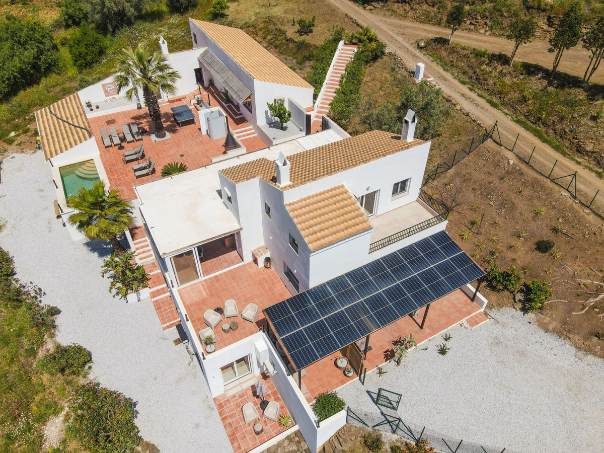 Huis te koop in Cómpeta | 7 slaapkamers H5361268