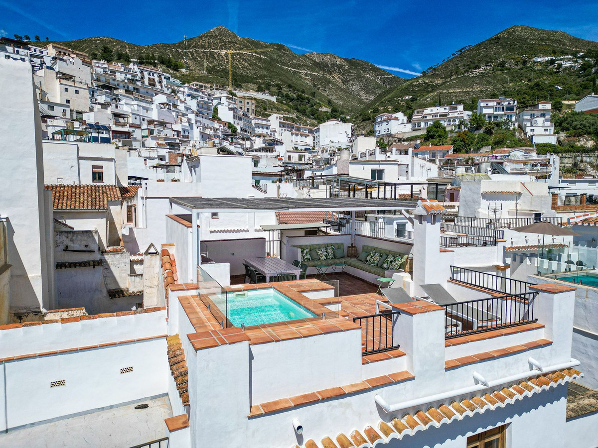 Property main view 57