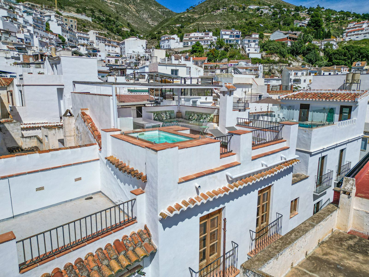 Property main view 58