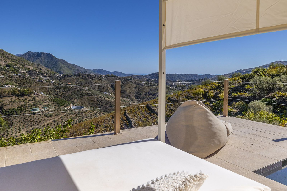 Property main view 32