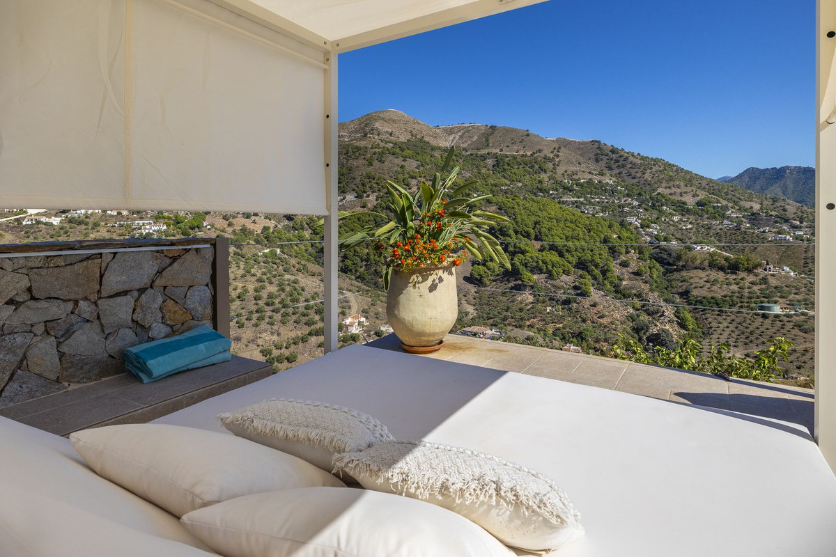 Property main view 34