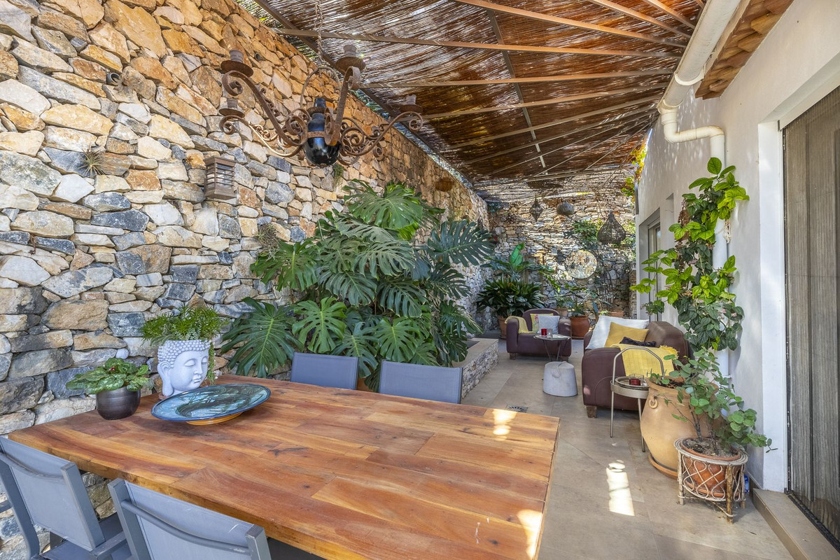Property main view 63