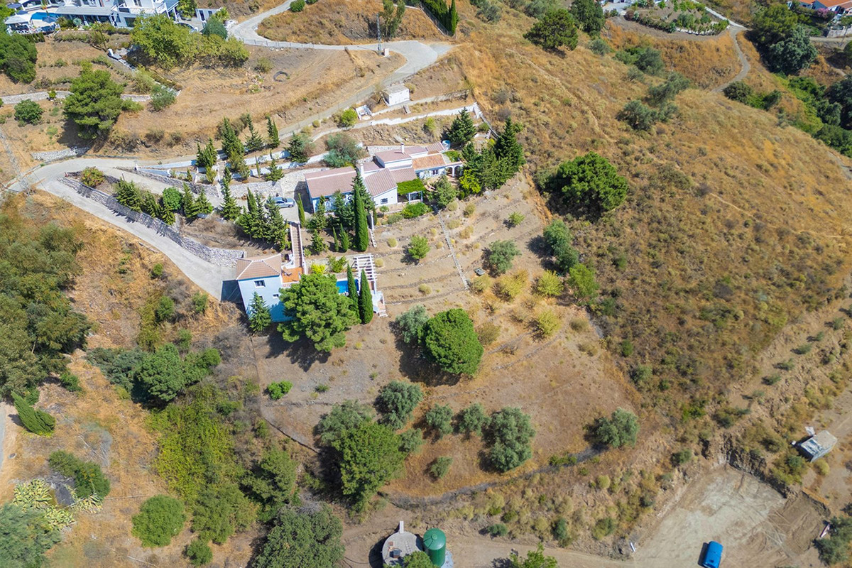 Property main view 64