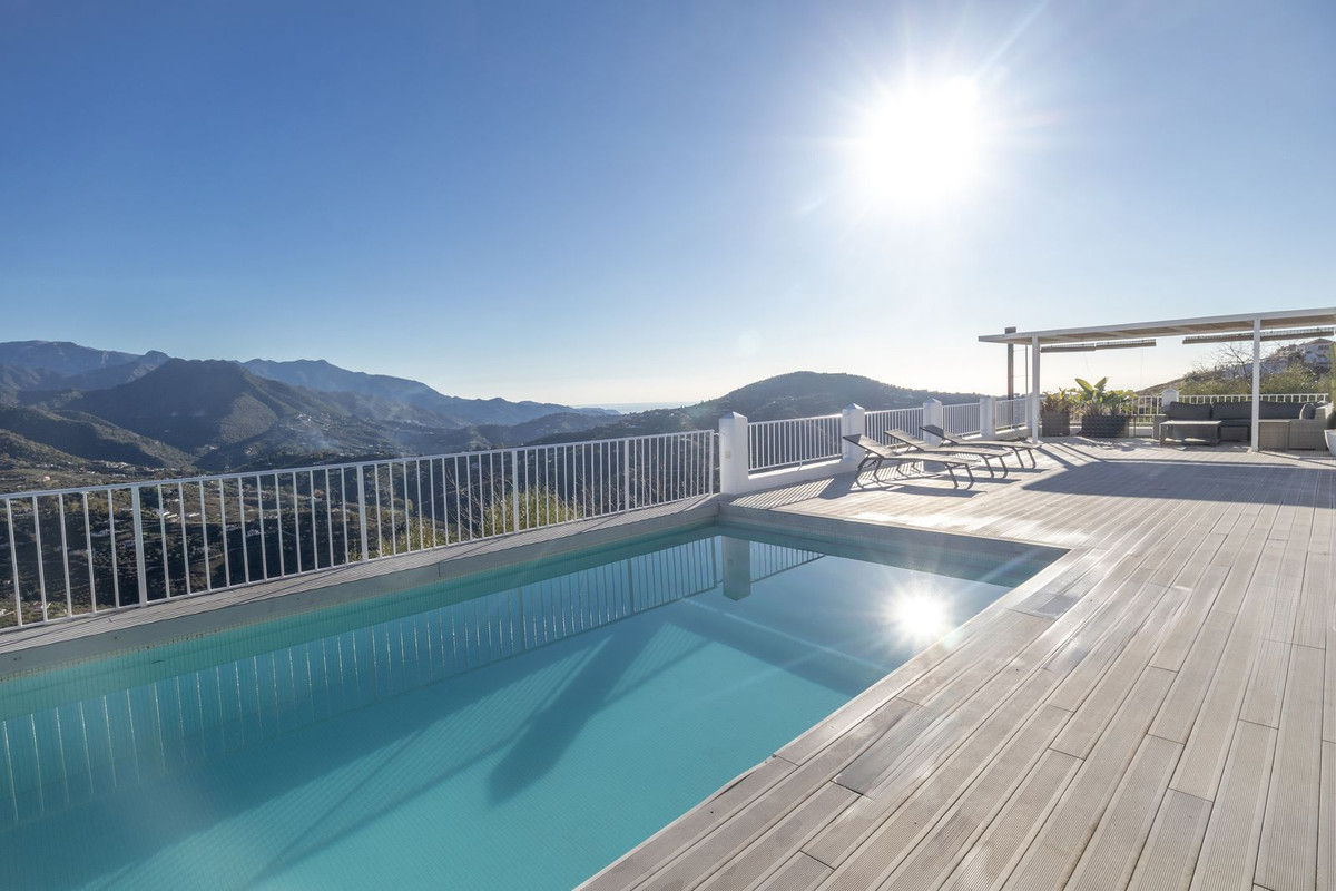 Property main view 30