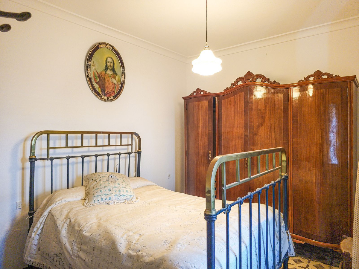 Property main view 34