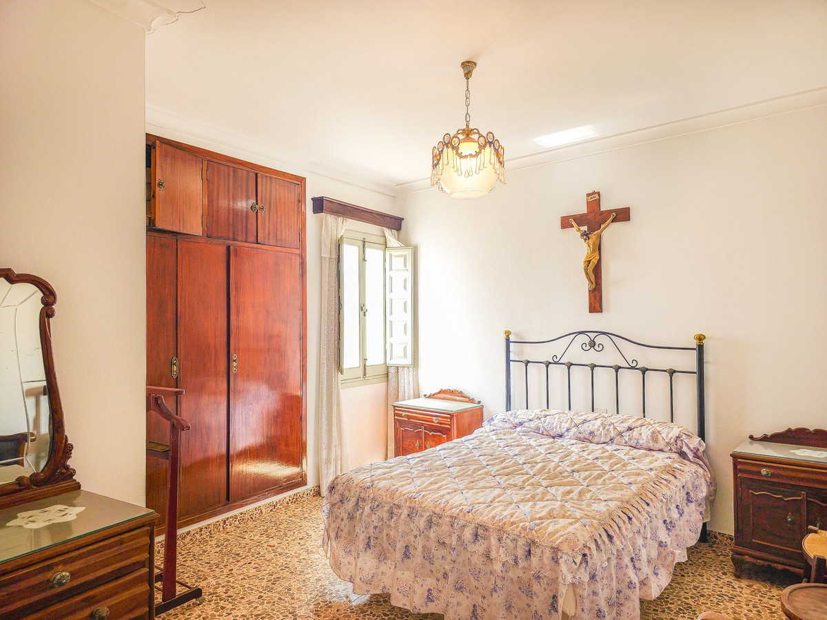 Property main view 36