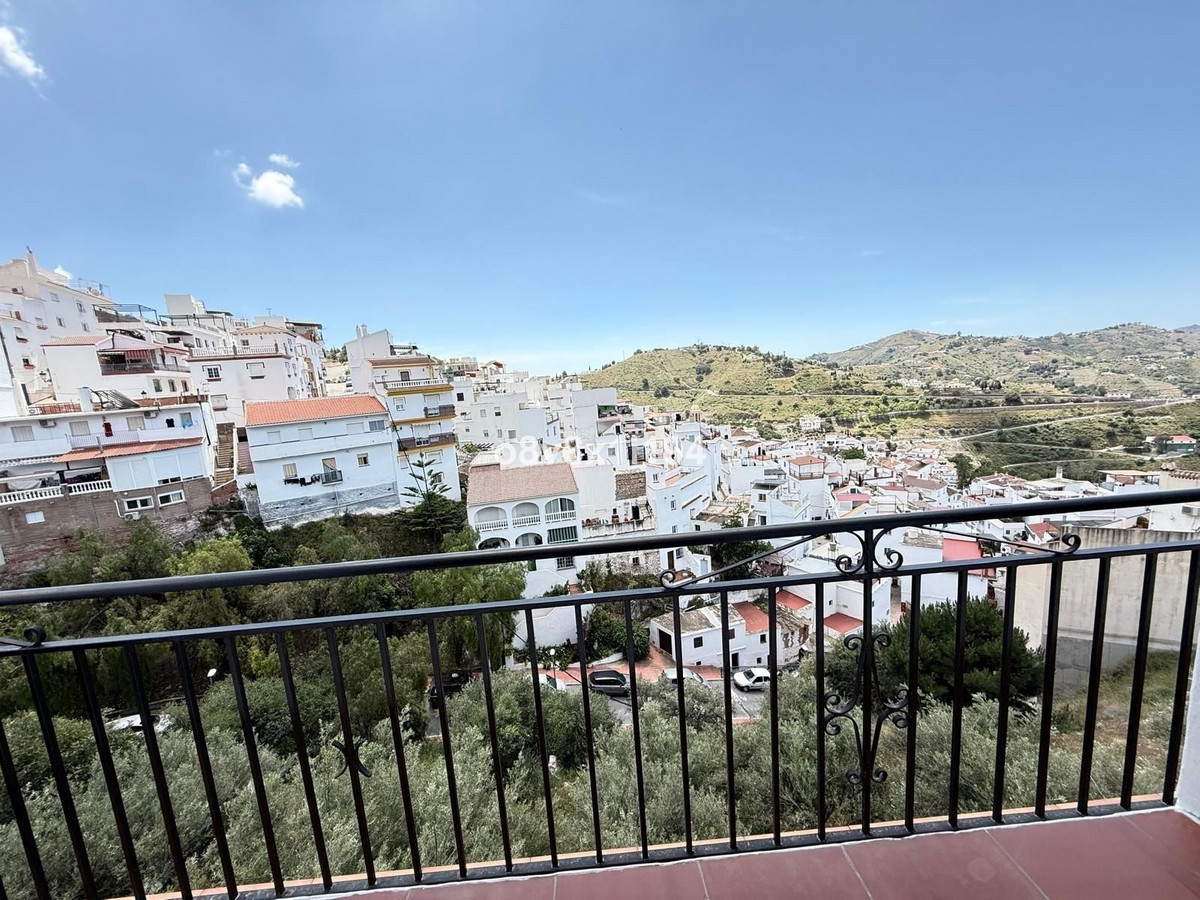 Huis te koop in Cómpeta | 4 slaapkamers H5477659