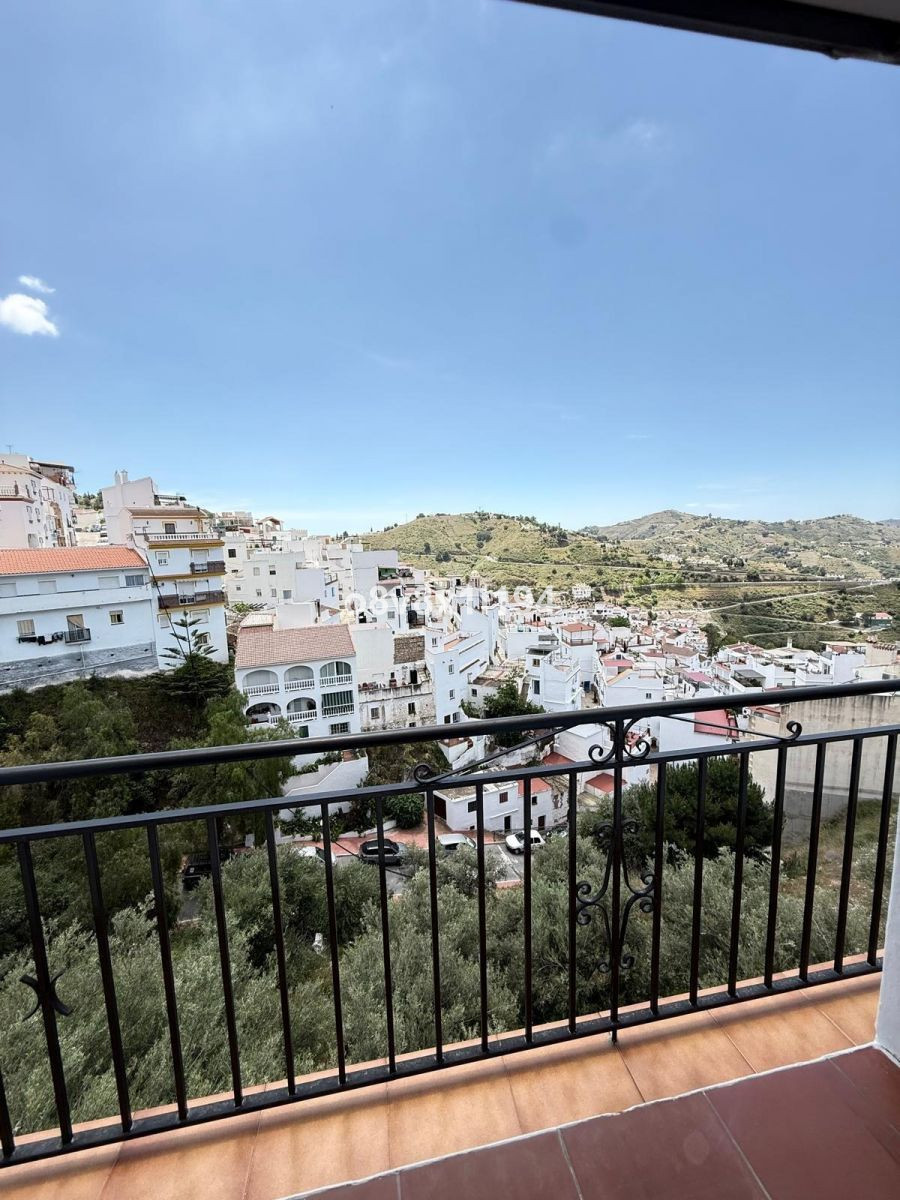 Huis te koop in Cómpeta | 4 slaapkamers H5477659