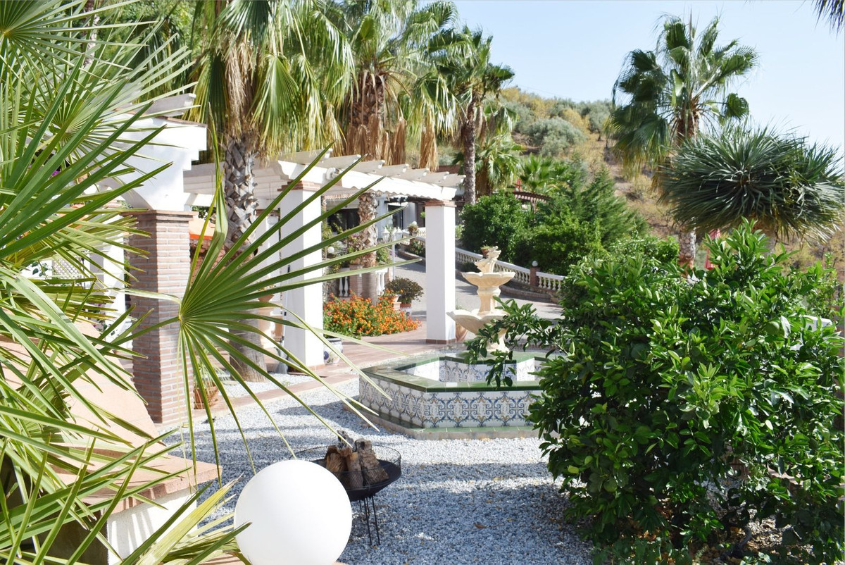 Huis te koop in Cómpeta | 3 slaapkamers H5496982
