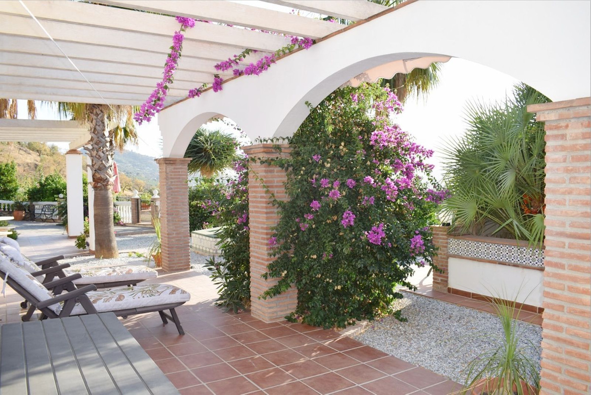 Huis te koop in Cómpeta | 3 slaapkamers H5496982