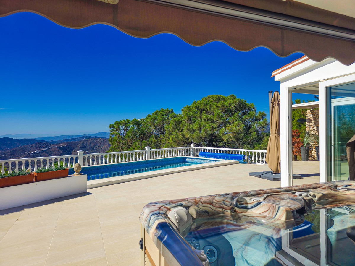 Property main view 36