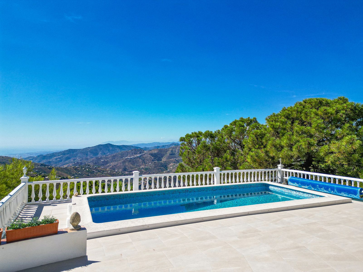 Property main view 37