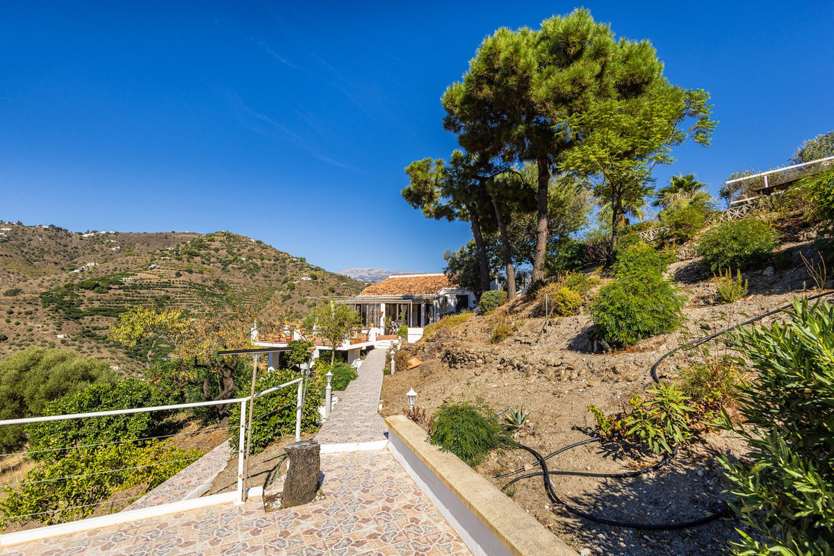 Property main view 33
