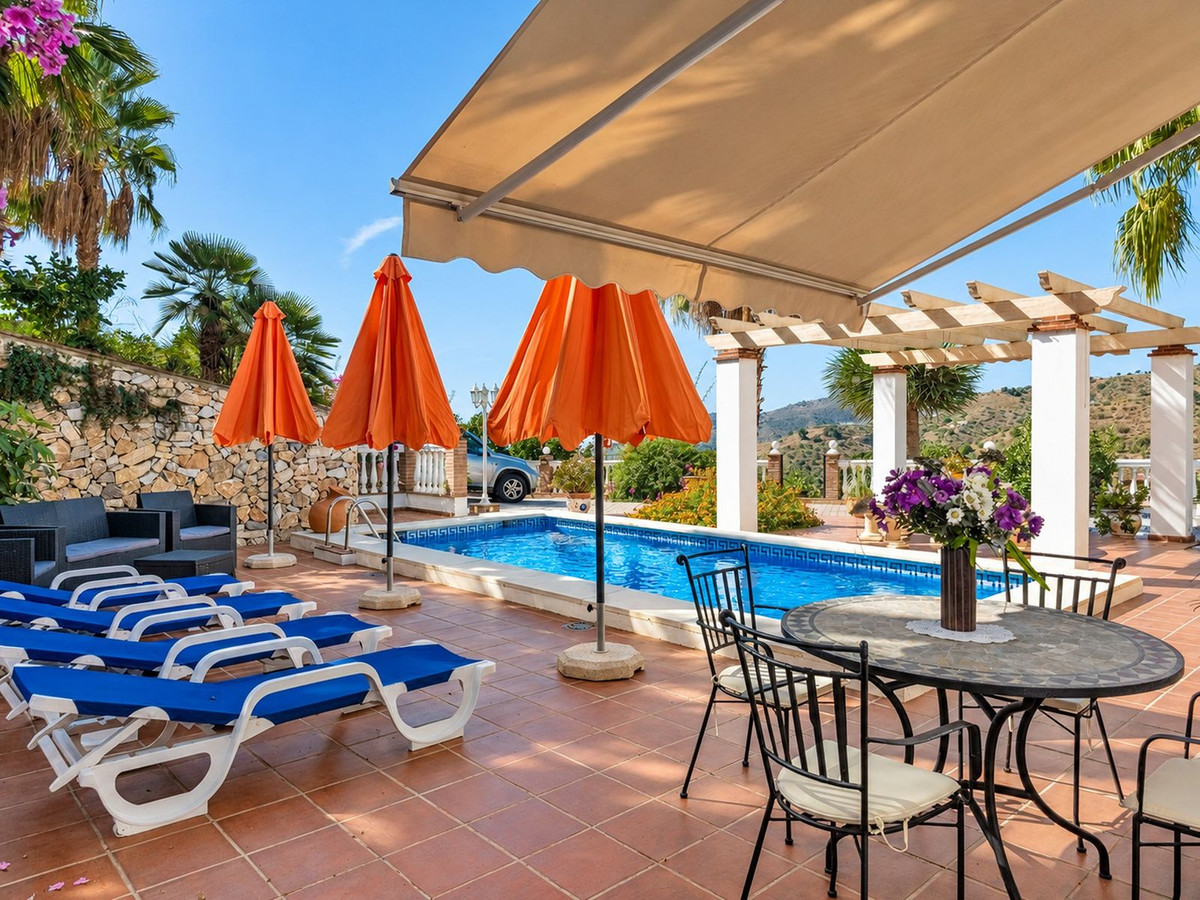 Huis te koop in Cómpeta | 7 slaapkamers H5523196