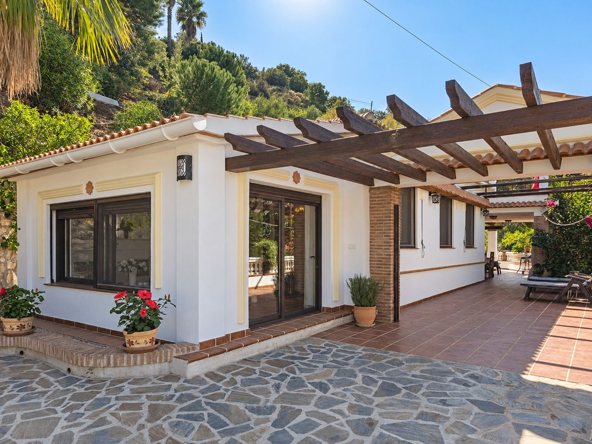 Huis te koop in Cómpeta | 7 slaapkamers H5523196