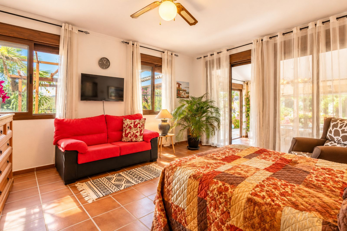 Huis te koop in Cómpeta | 7 slaapkamers H5523196