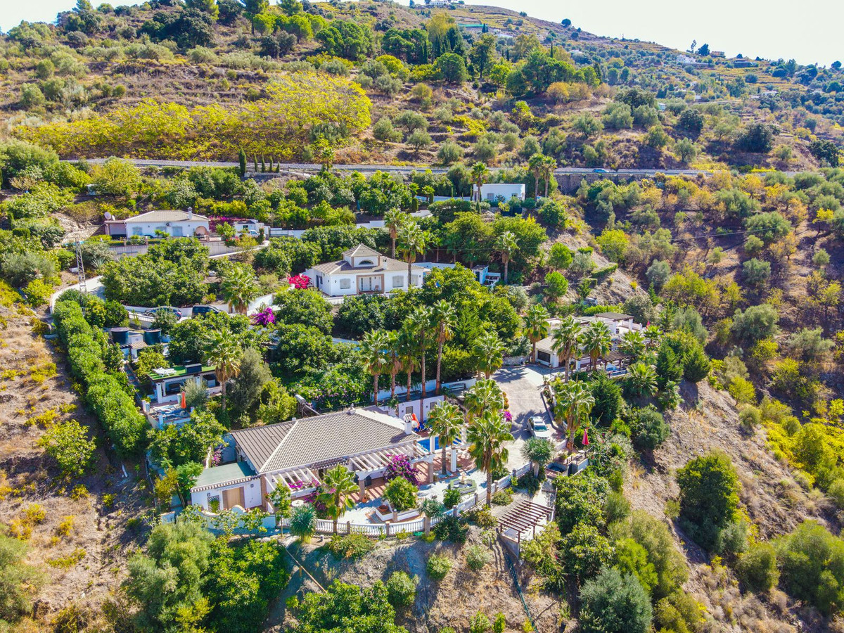 Huis te koop in Cómpeta | 7 slaapkamers H5523196