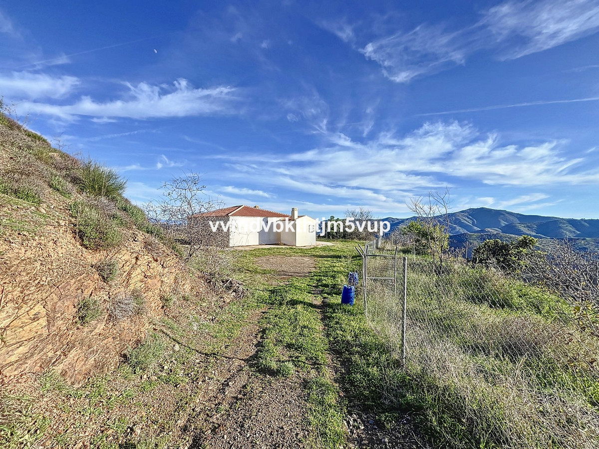 Finca - Cortijo te koop in Colmenar | 3 slaapkamers H4966798