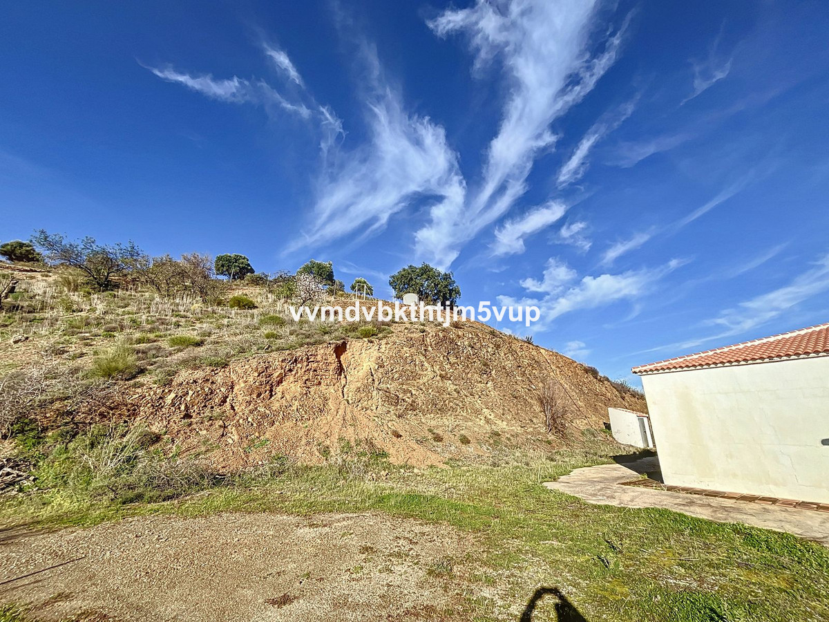 Finca - Cortijo te koop in Colmenar | 3 slaapkamers H4966798