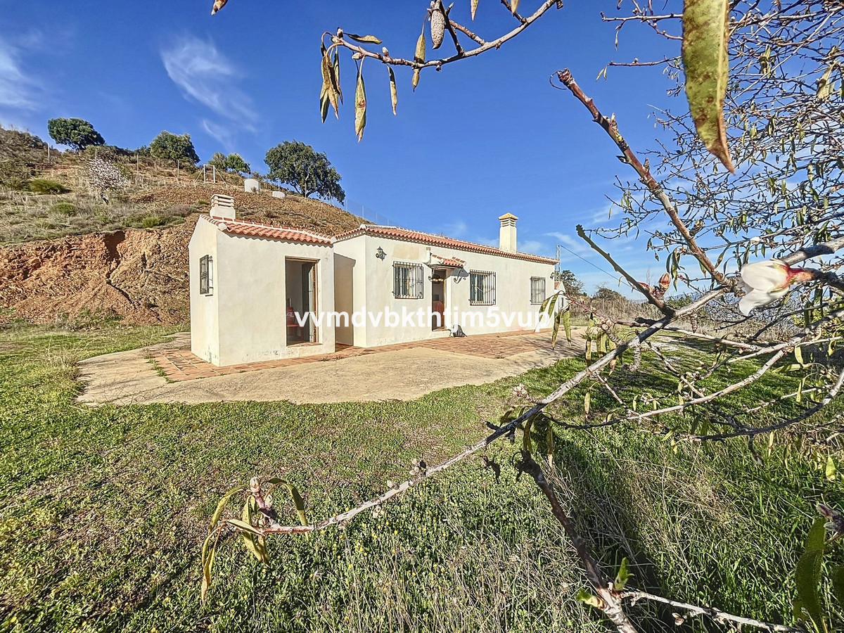 Finca - Cortijo te koop in Colmenar | 3 slaapkamers H4966798