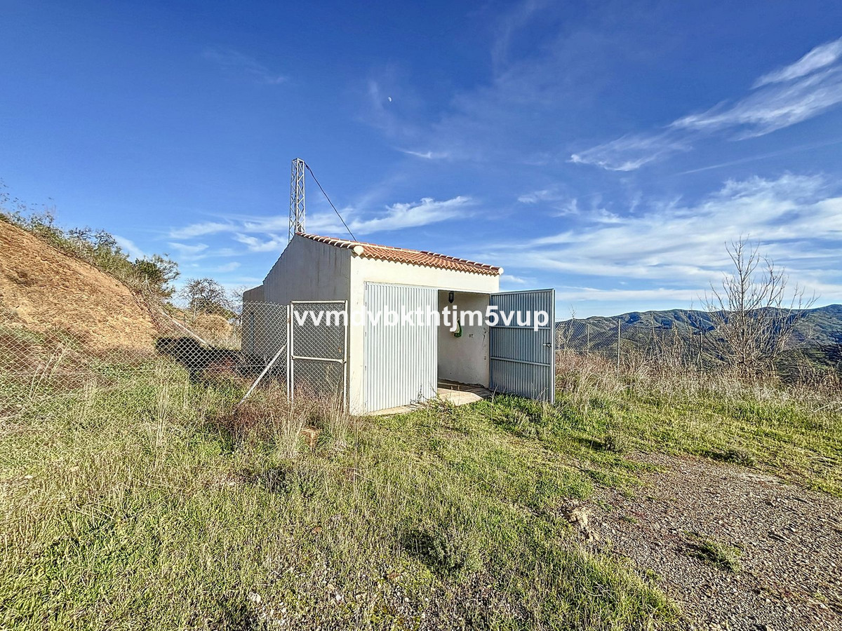 Finca - Cortijo te koop in Colmenar | 3 slaapkamers H4966798