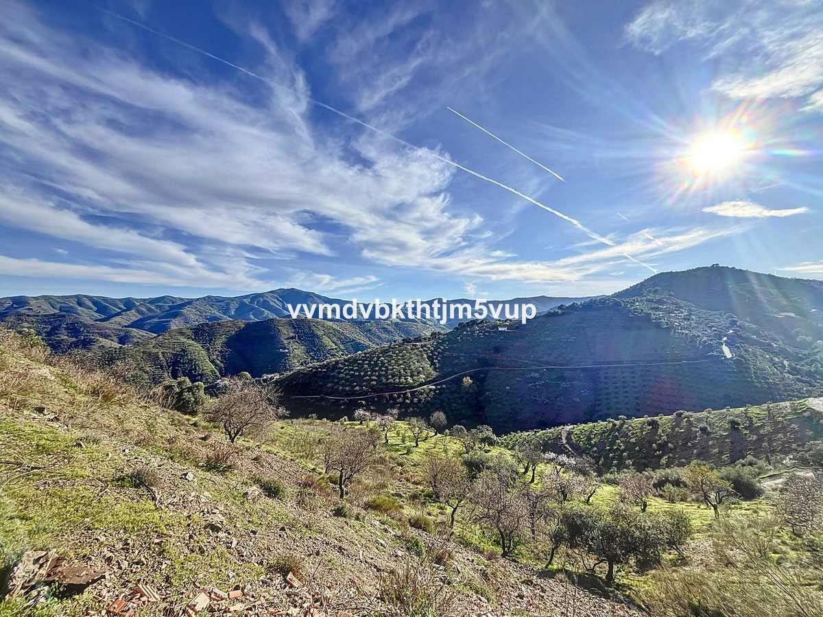 Finca - Cortijo te koop in Colmenar | 3 slaapkamers H4966798