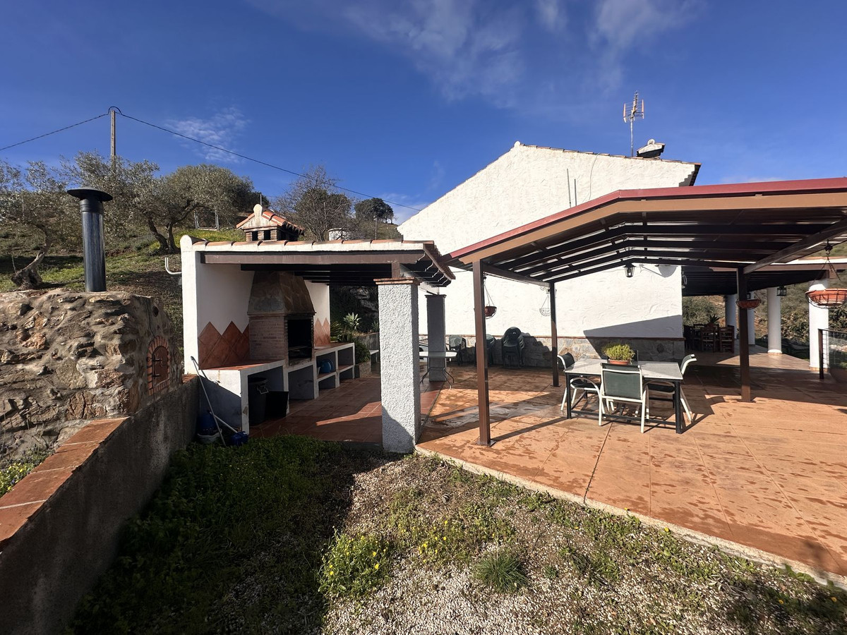Finca - Cortijo te koop in Colmenar | 6 slaapkamers H5292196