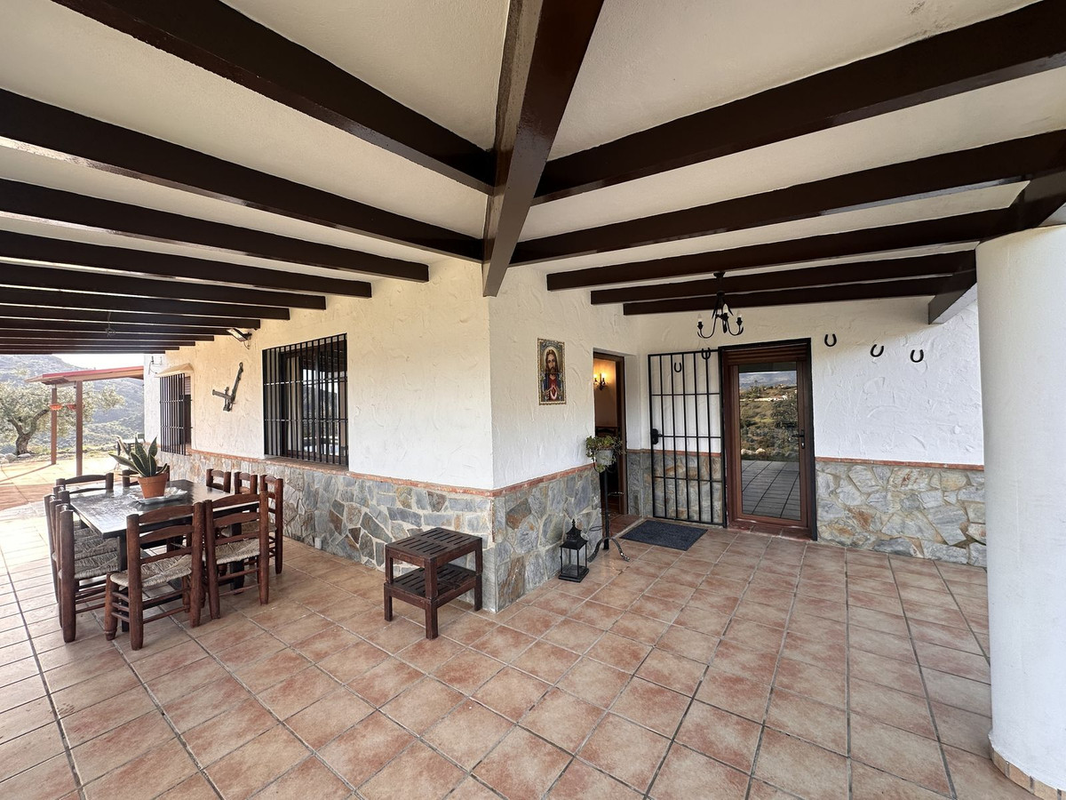 Finca - Cortijo te koop in Colmenar | 6 slaapkamers H5292196