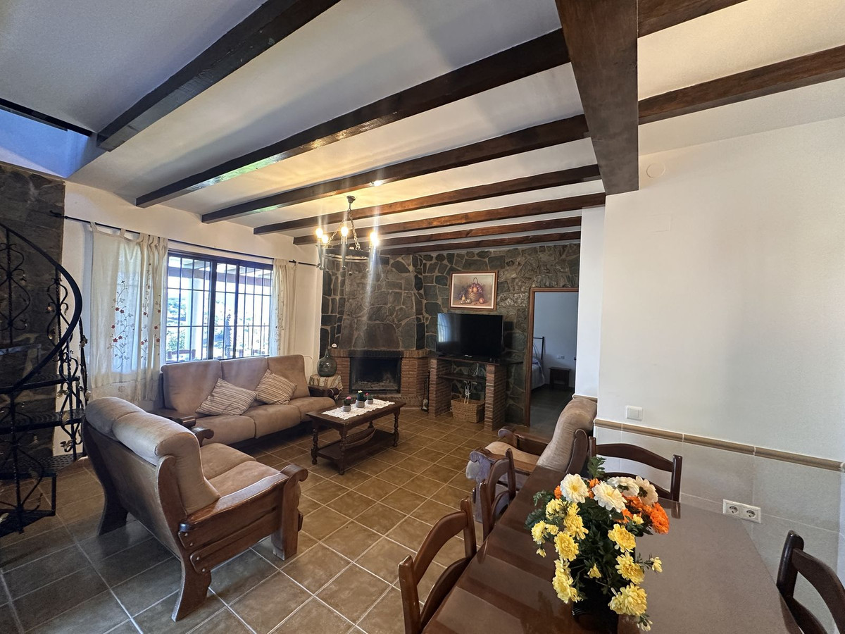 Finca - Cortijo te koop in Colmenar | 6 slaapkamers H5292196