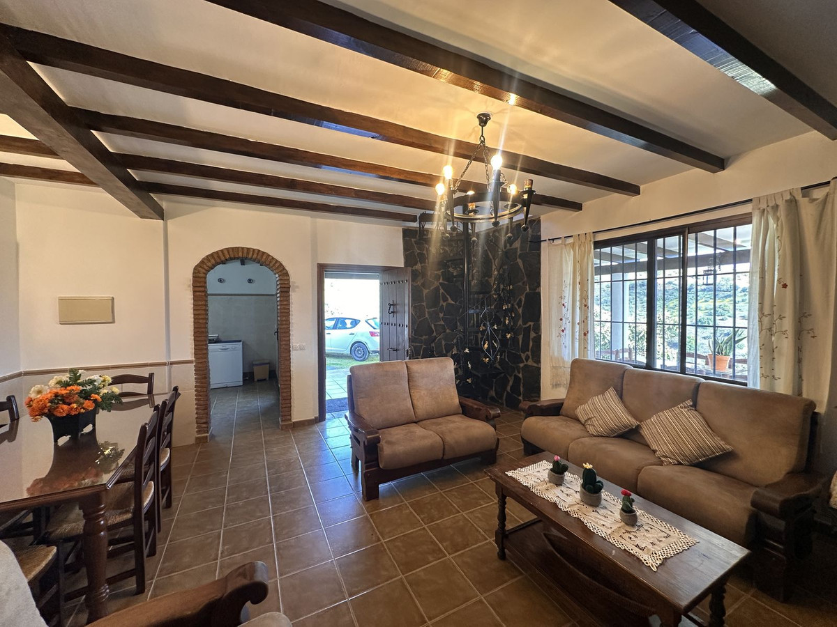 Finca - Cortijo te koop in Colmenar | 6 slaapkamers H5292196