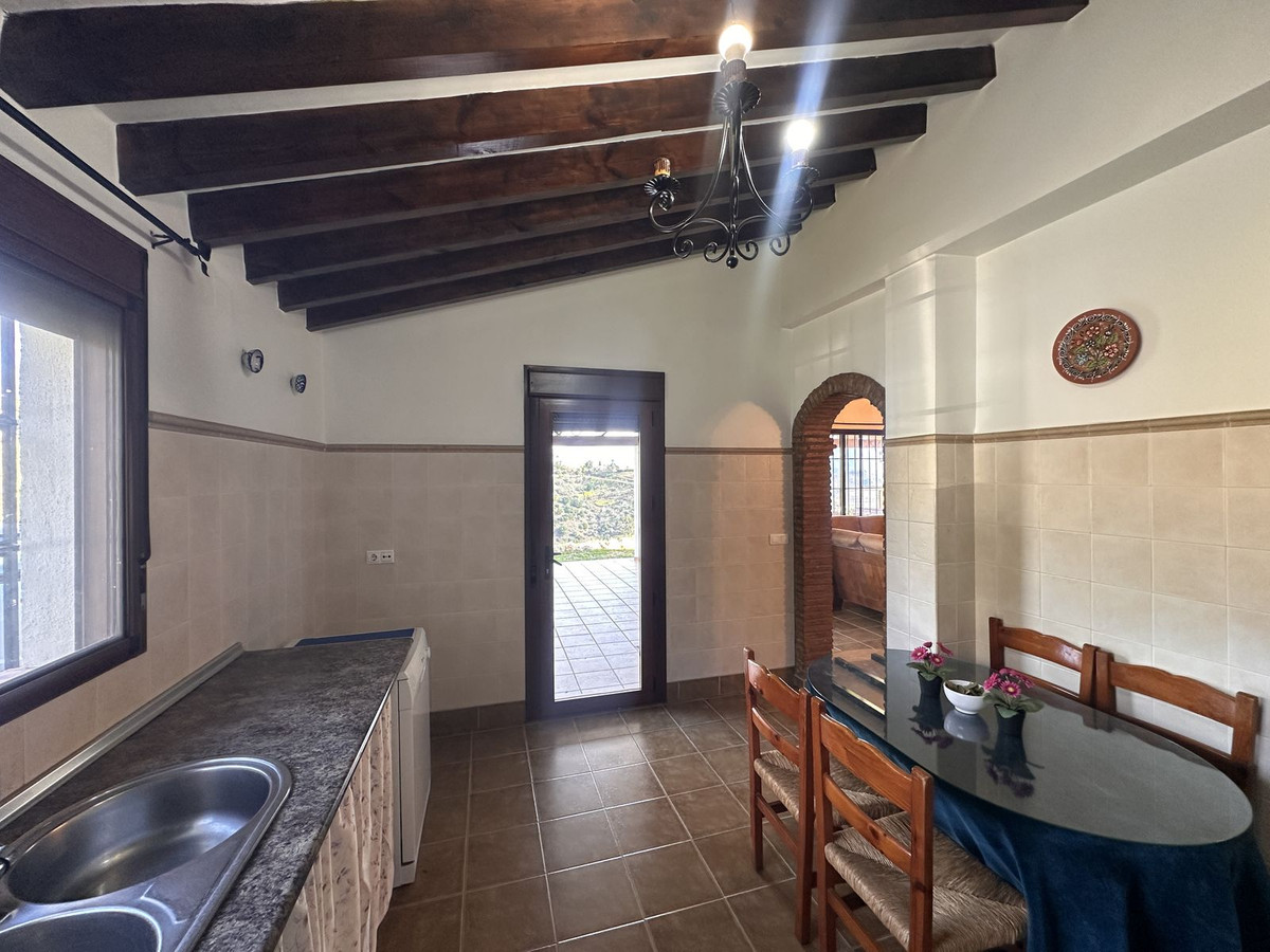 Finca - Cortijo te koop in Colmenar | 6 slaapkamers H5292196